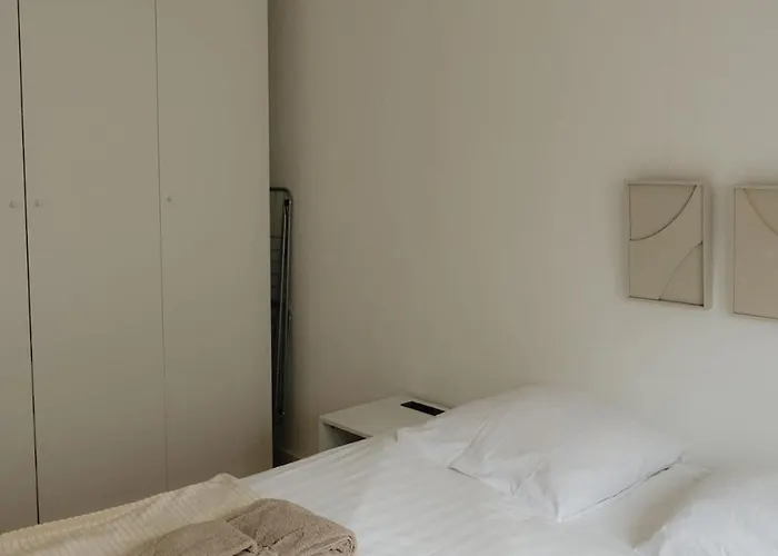 Modern And Elegant 30m To The Appartement