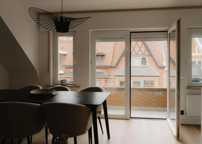 Modern And Elegant 30m To The Apartment