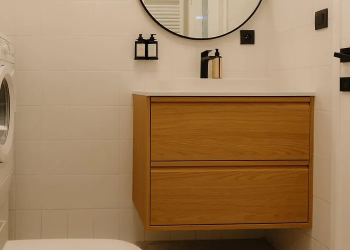 Appartement Modern And Elegant 30m To The *